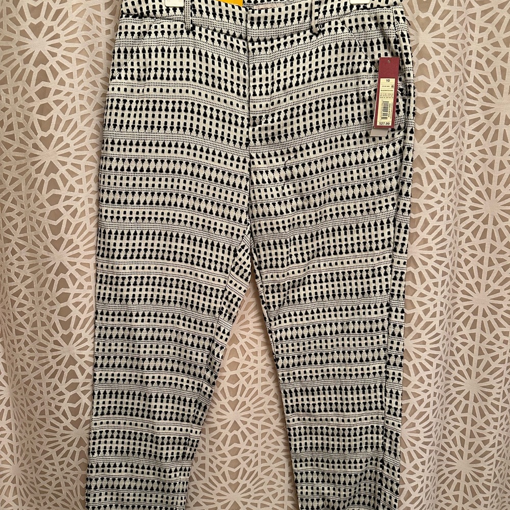 Target Black and White Patterned Cropped Pants